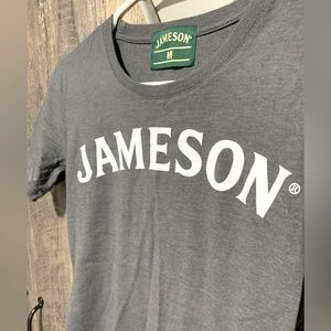 NWOT Jameson Irish Whiskey Woman’s T Shirt Gray / White Size Medium Runs small